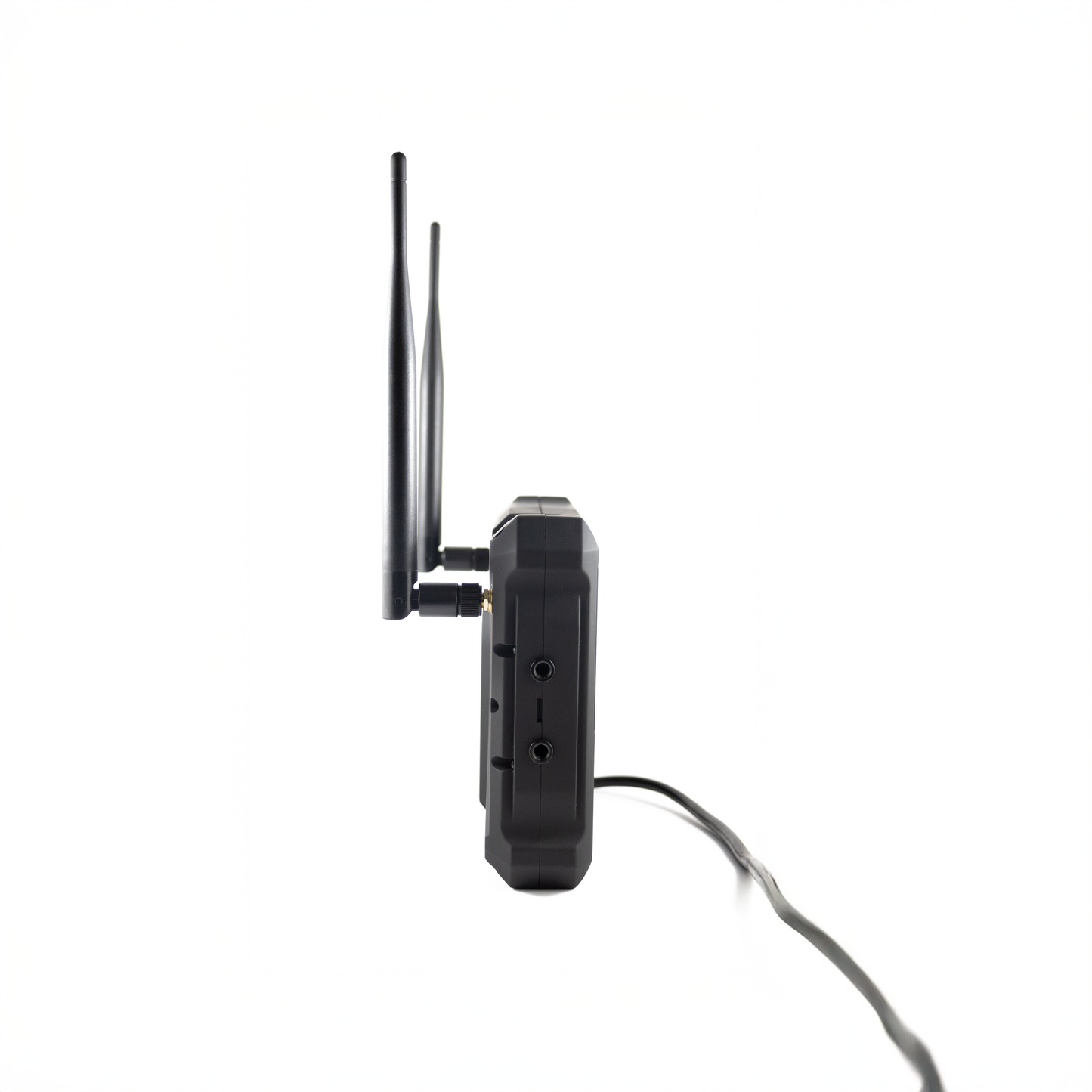 7-Inch AHD 4-Channel Digital Wireless DVR Camera System